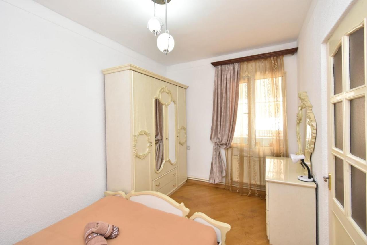 Guesthouses Opera Yerevan Exterior photo